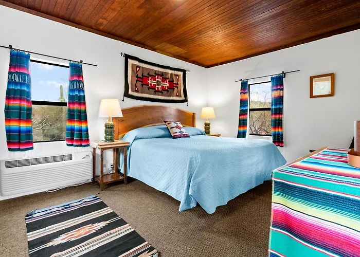 Lodge Saguaro Lake Ranch Tortilla Flat