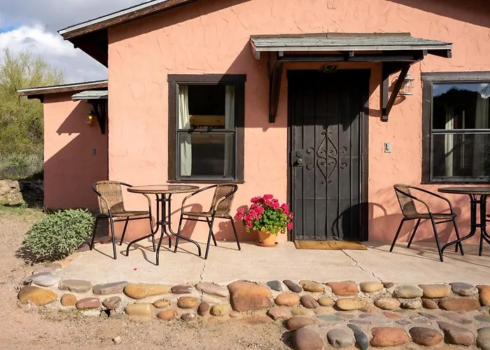 Lodge Saguaro Lake Ranch *