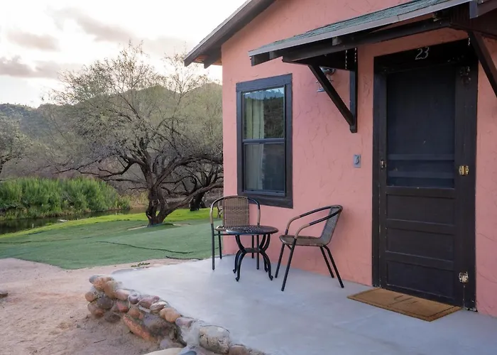 Lodge Saguaro Lake Ranch Tortilla Flat