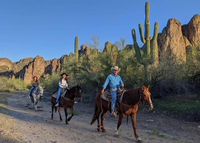 Saguaro Lake Ranch Lodge